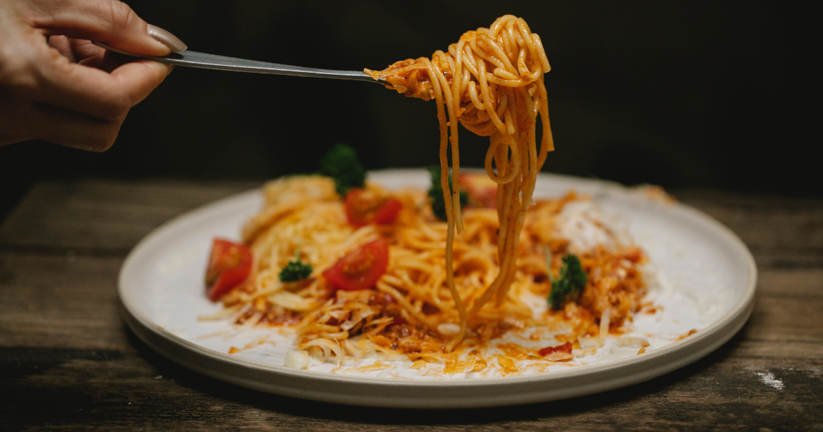 ADHDの姿勢の悪さはスパゲッティの食べ方と同じ理論